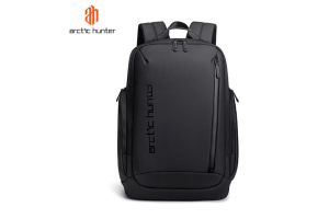 BUILT IN USB/HEADPHONE PORT BACKPACK B00554